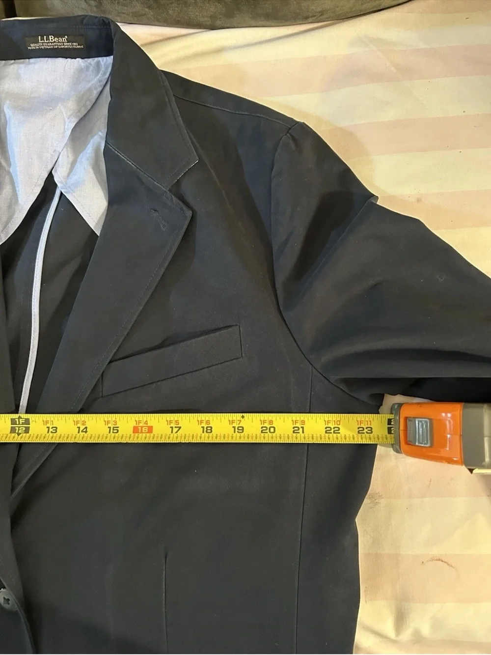 L.L.Bean Men’s Navy Blue Blazer Sport Coat – Size 42 Tall